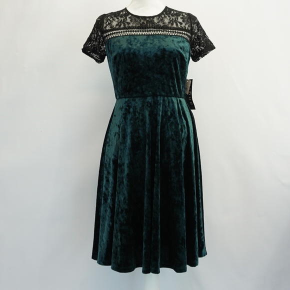 Sangria Dresses & Skirts - Sangria Lace Velvet Sheath Fit Flare Dress Green